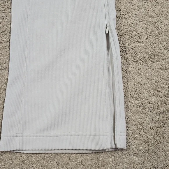 Lululemon Ribbed Softstreme Flared Pant *BONE 33" Size 0